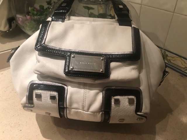 Elegante mala senhora branca e preta marca luxo Karen Millen