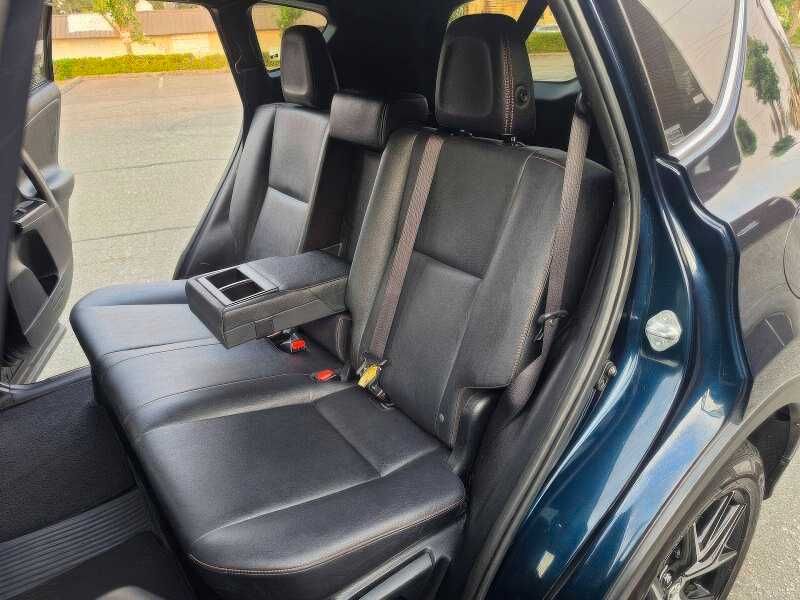 2018 Toyota RAV4 Hybrid SE