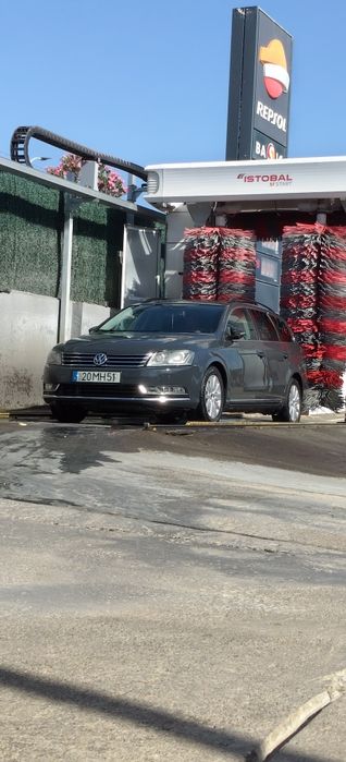Volkswagen Passat 2011 2.0 TDI 140cv foto 4
