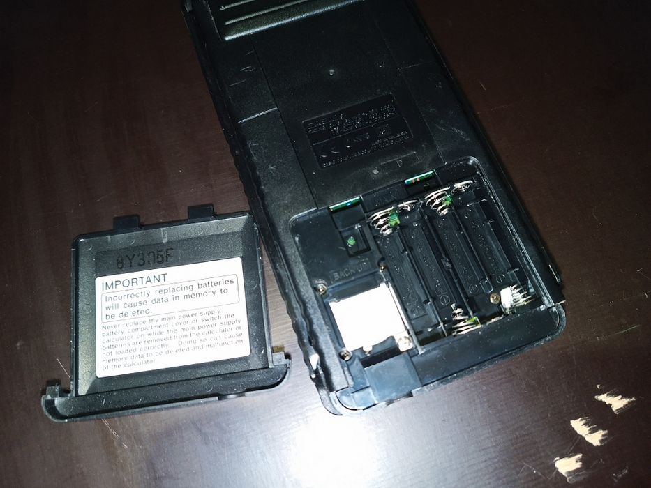 Casio CFX-9850 GB PLUS кольоровий графічний програмований калькулятор