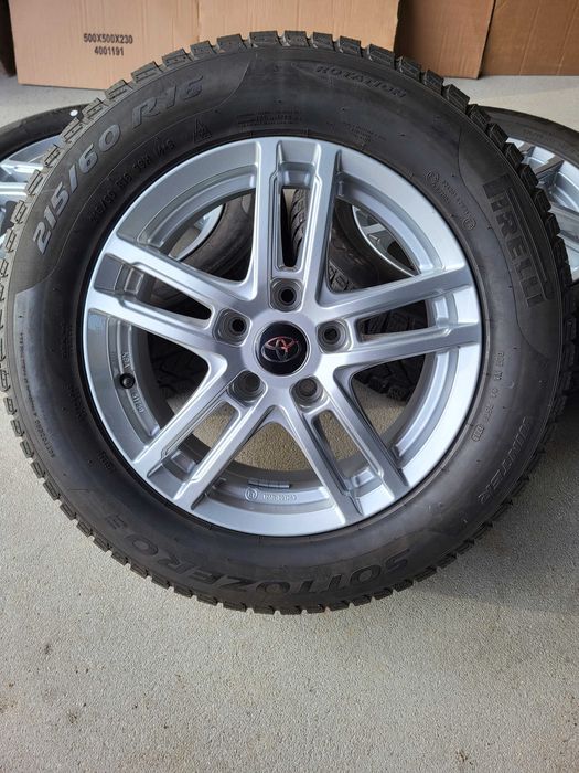 [K275] Koła zimowe 16 Cali 5x114,3 215/60 Toyota Mazda Kia < --Okazja