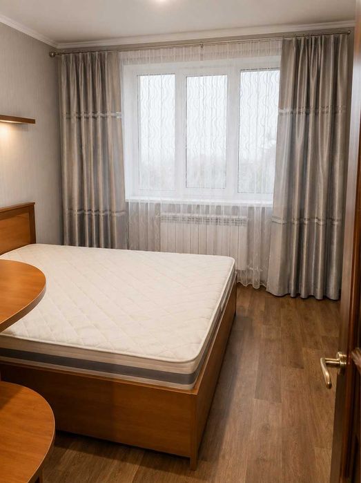 Продам 4к квартиру, метро Індустриальна AN