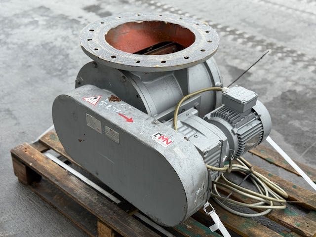 Śluza celkowa, zawór celkowy, zwalniacz do trocin NOWY