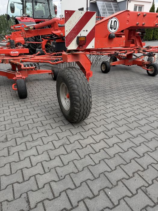 Zgrabiarka Kuhn ga 8521