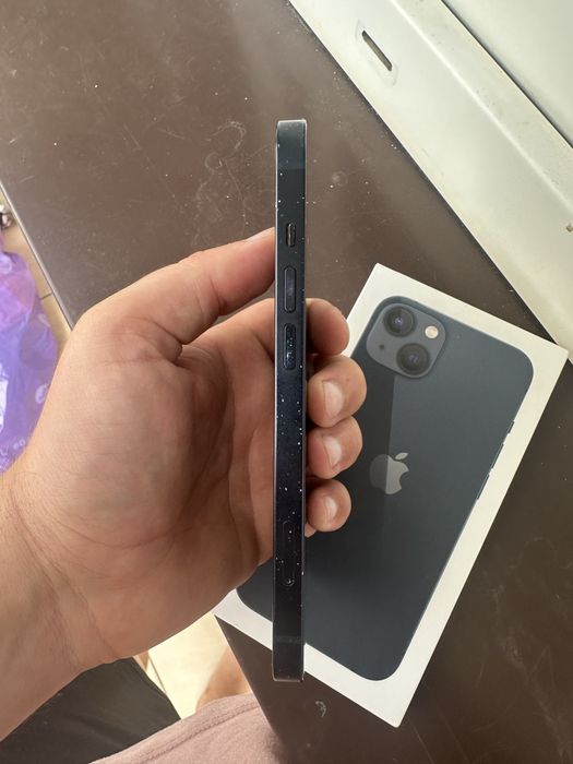 iPhone 13 midnight