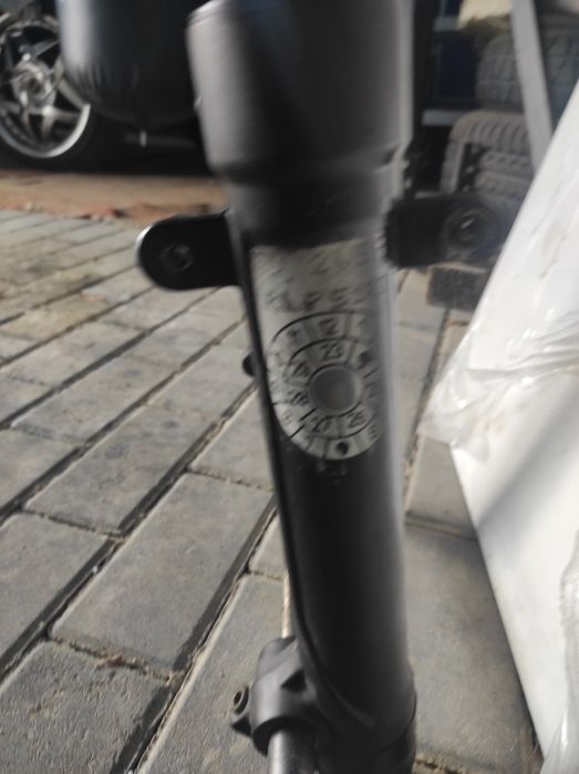 Laga lagi amortyzatory Yamaha xmax 125 14-17r.