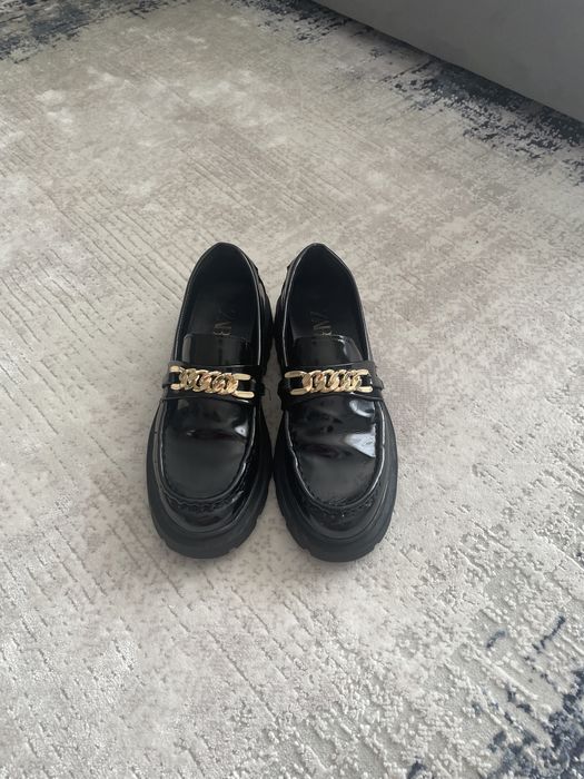 Лофери Zara 37 розмір