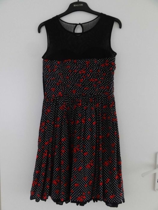 Sprzedam sukienkę bawełnianą rozmiar 38