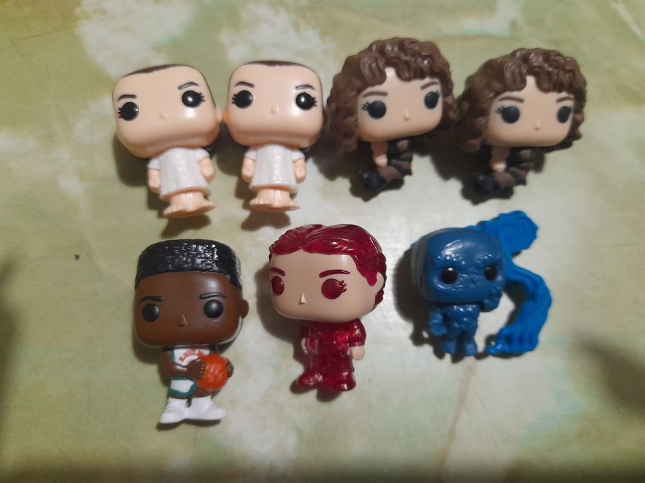 Іграшка Kinder Joy Stranger Things Дивні дива    Продаж/Обмін