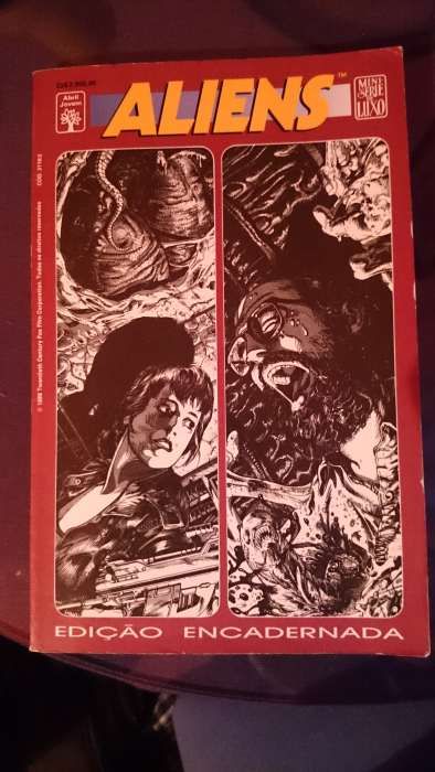 Livro de BD Aliens Edição Encadernada Mini Série de luxo