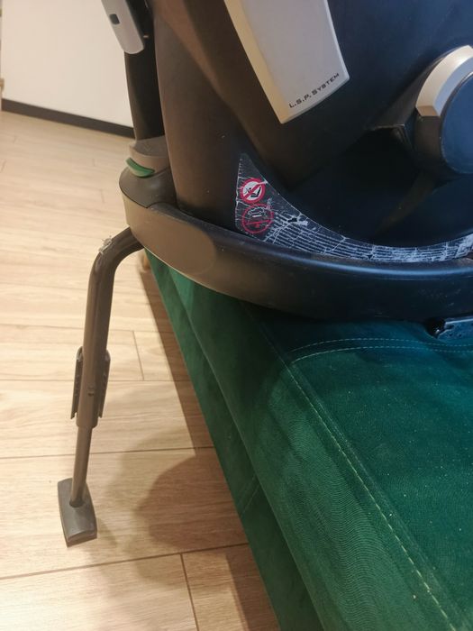 Nosidełko z baza ISOFIX cybex aton