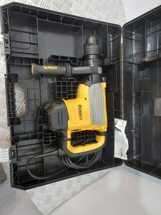 Перфоратор мережевий DeWalt D25733