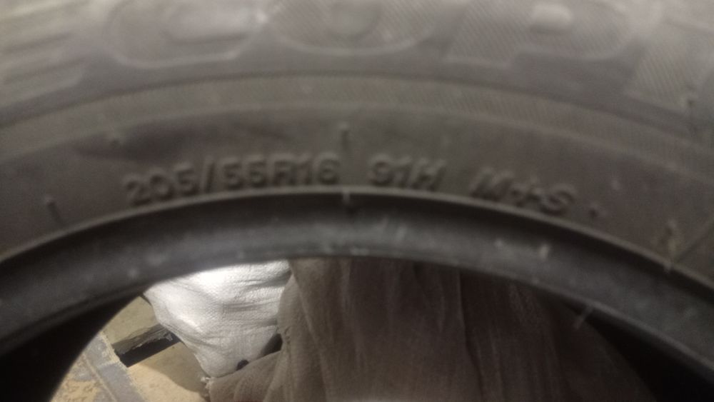 шини 205/55 R16 Bridgestone пара