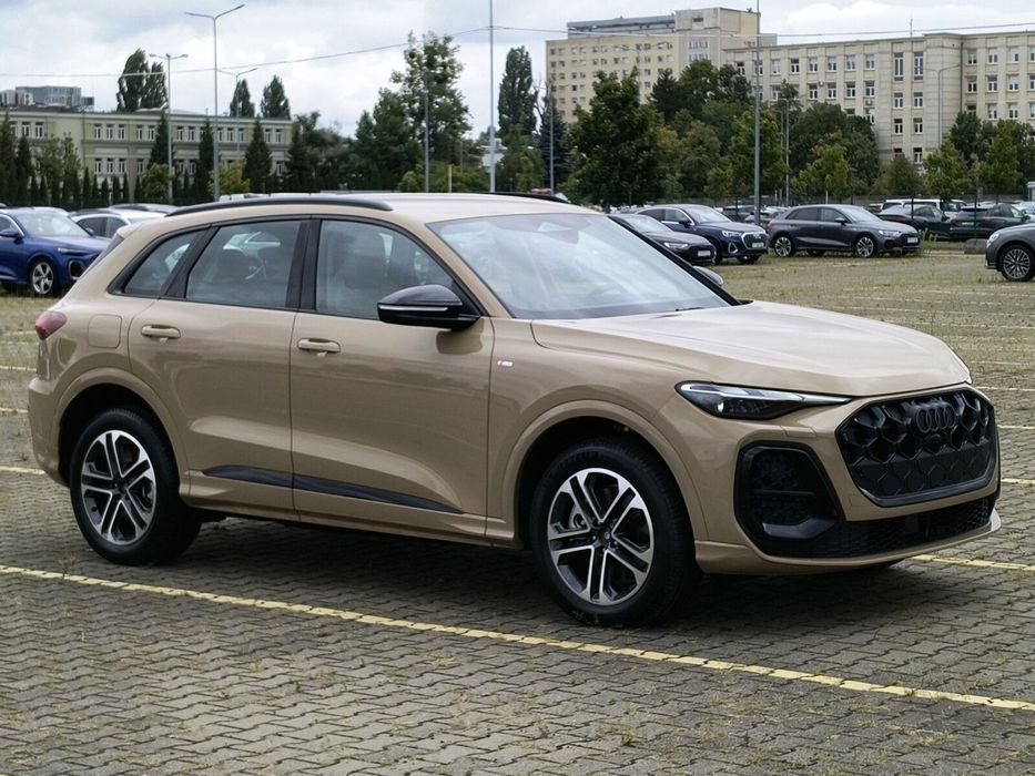 Audi Q5 Zadzwoń po więcej korzyści!