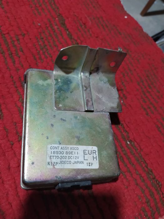 Блок (мозги) керування мотором Nissan Maxima 3.0 ,a 32