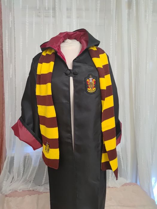 Strój przebranie Harry Potter czarodziej Gryffindor 6 części rozmiar S/M