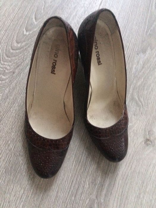 Sprzedam buty, czółenka, koturny Gino Rossi
