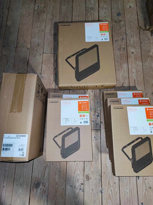 Naświetlacze ledvance