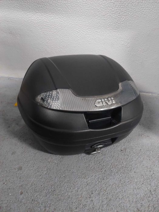 GIVI B32N BOLD 32L – Top Case