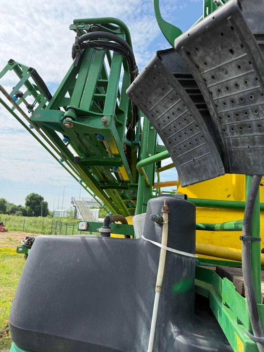 Обприскувач John Deere M952i