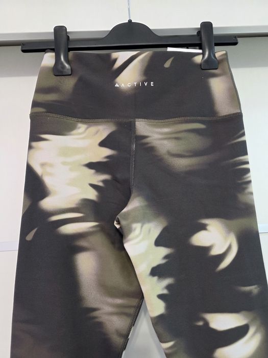 Nowe legginsy zielone khaki wzory next yoga XS