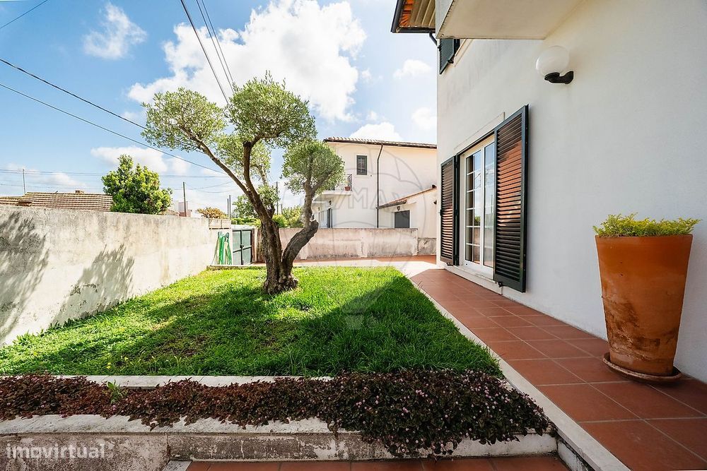 Moradia T4 para venda