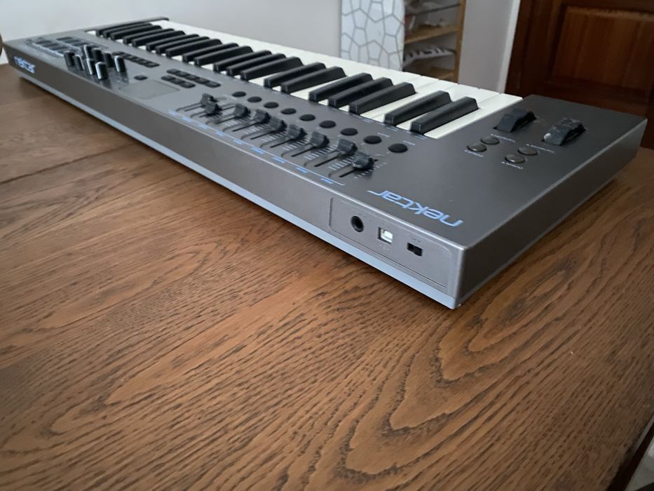 Teclado Controlador NEKTAR Impact LX 49