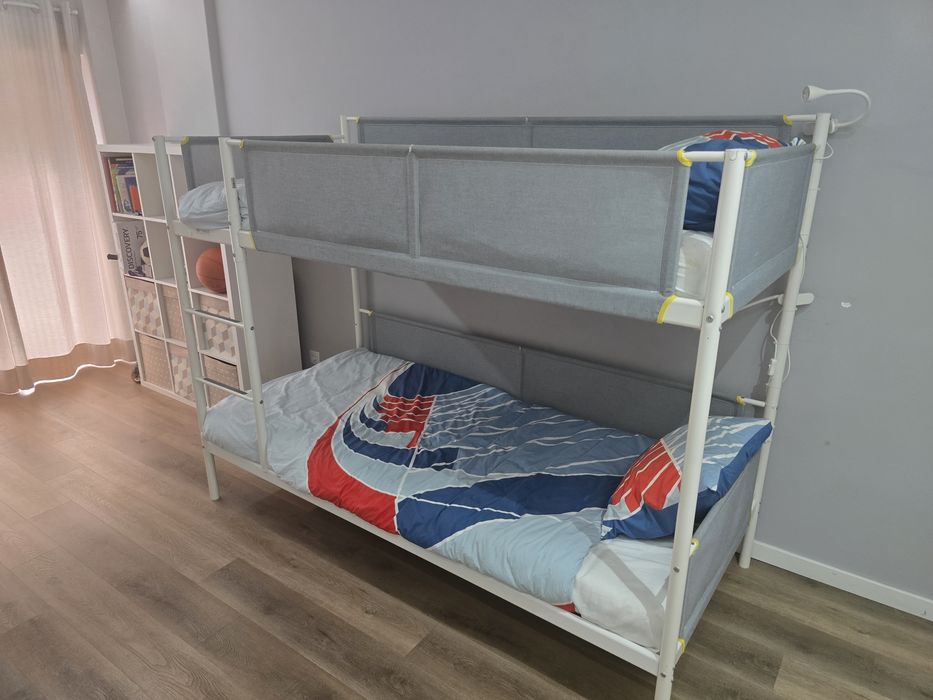 Beliche IKEA Vitval (Estrbelucheutura de beliche branca/cinza de 90x200)
- Estrbelucheutura de beliche branca/cinza de 90x2
