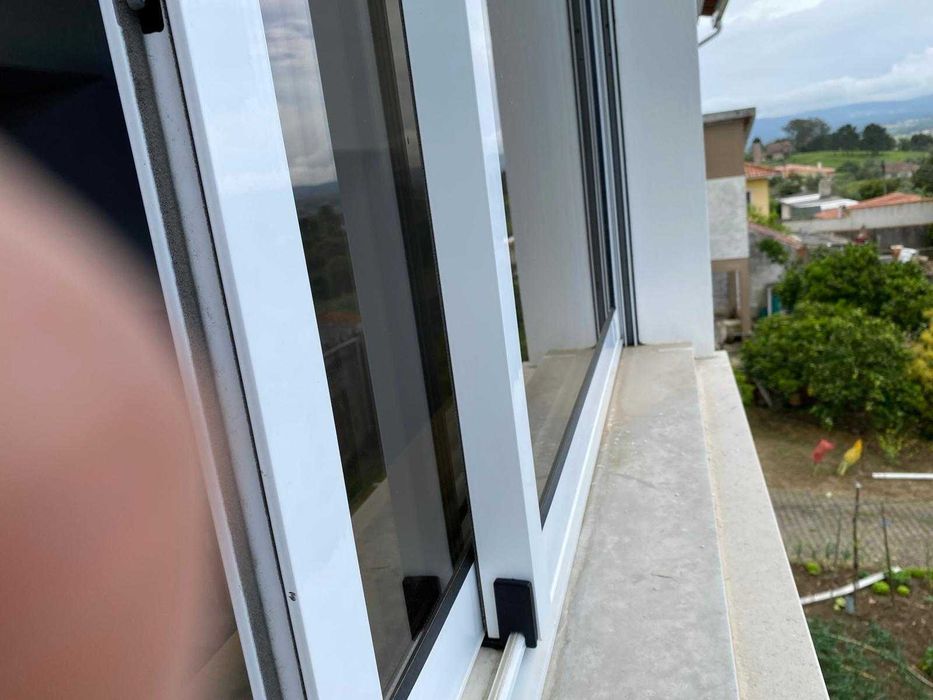 Janelas de correr alumínio