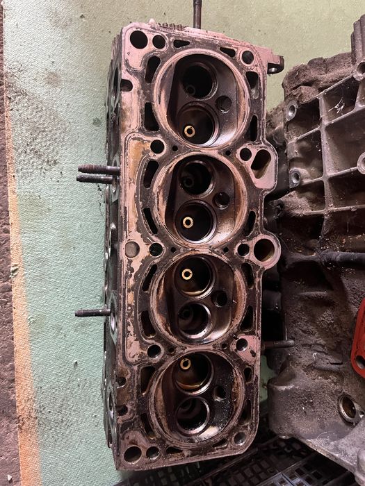 Двигун 1,6 mpi шкода