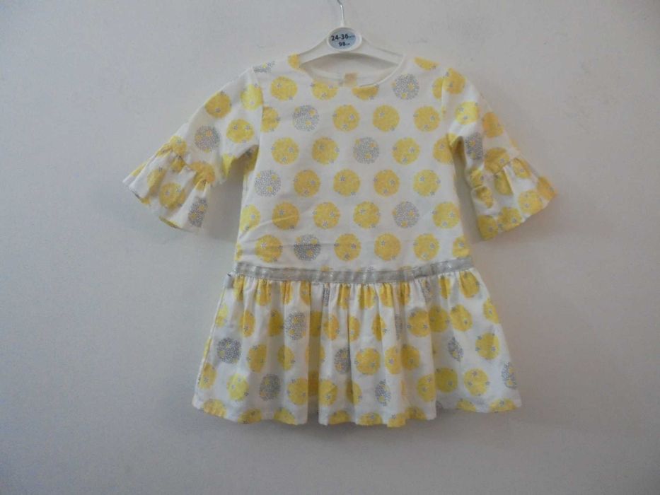 vestido de menina muito colorido