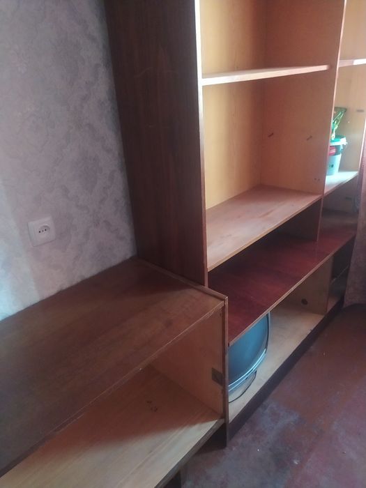 Сдам комнату в зале в центре.