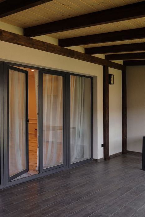 Продаж сучасного та затишного котеджу