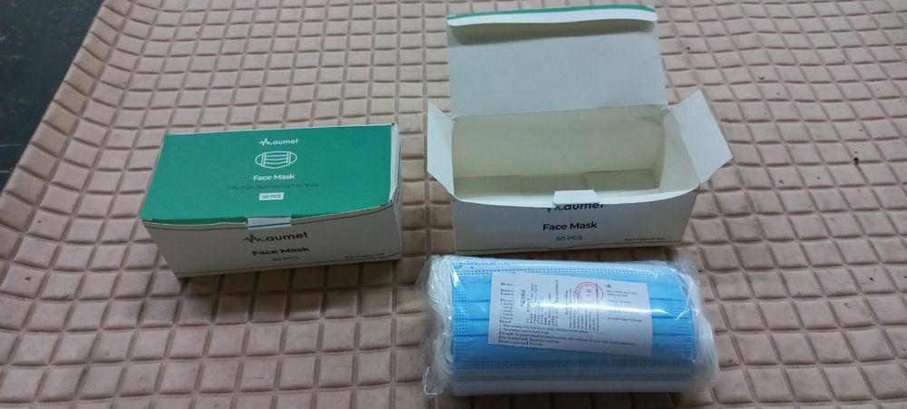 Маски медичні, одноразові, продаж пачками по 50 шт