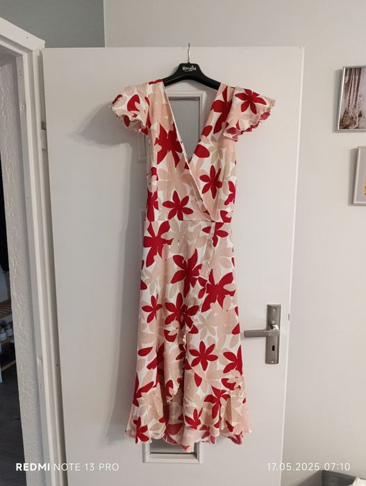 Sukienka w kwiaty Mohito letnia 36