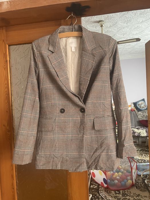 Стильний піджак новий без бірки
