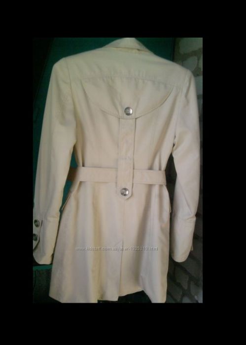 Стильний жіночий плащ тренч на 42 р