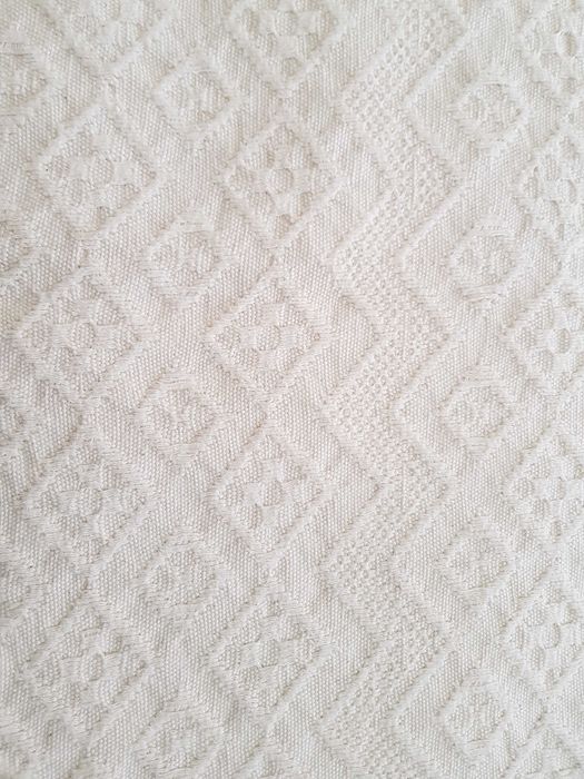 Colcha de Algodão e Linho c/ motivos geométricos