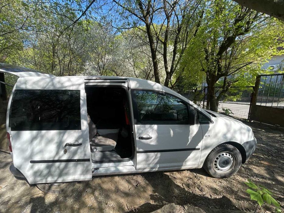 Volkswagen Caddy 2006 рік пасажир