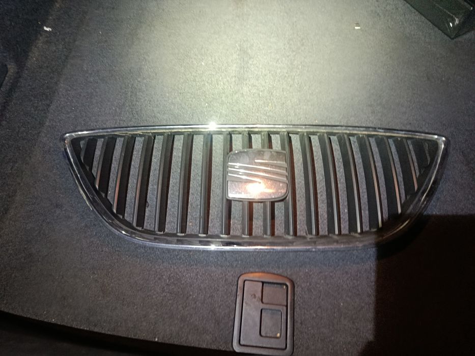 Seat exeo gril przód atrapa chłodnicy