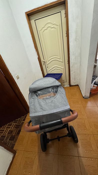 Carrinho passeio bebé