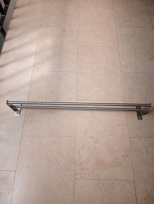 Vendo 2 prateleiras de aço inox.