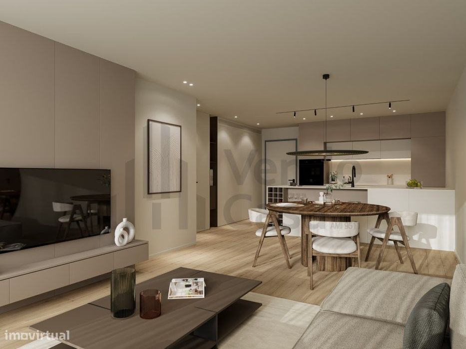 Vende-se T1 Com Varandas- Braga - Condomínio