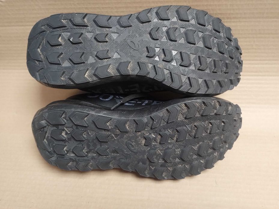 buty biegowe do biegania 42 Asics sonoma 8 gtx