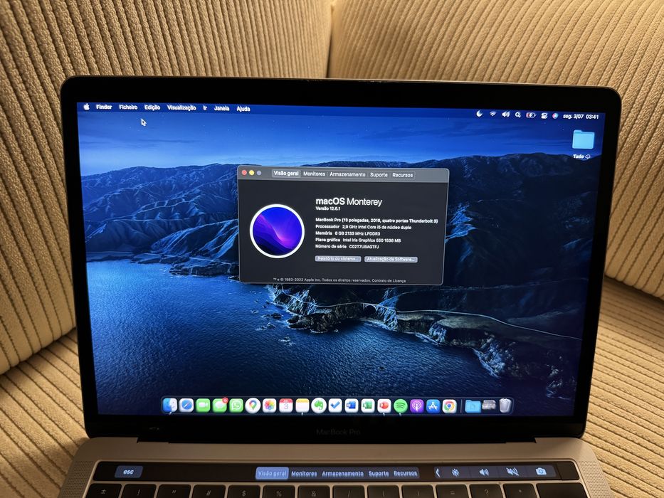 MacBook Pro com touch bar
