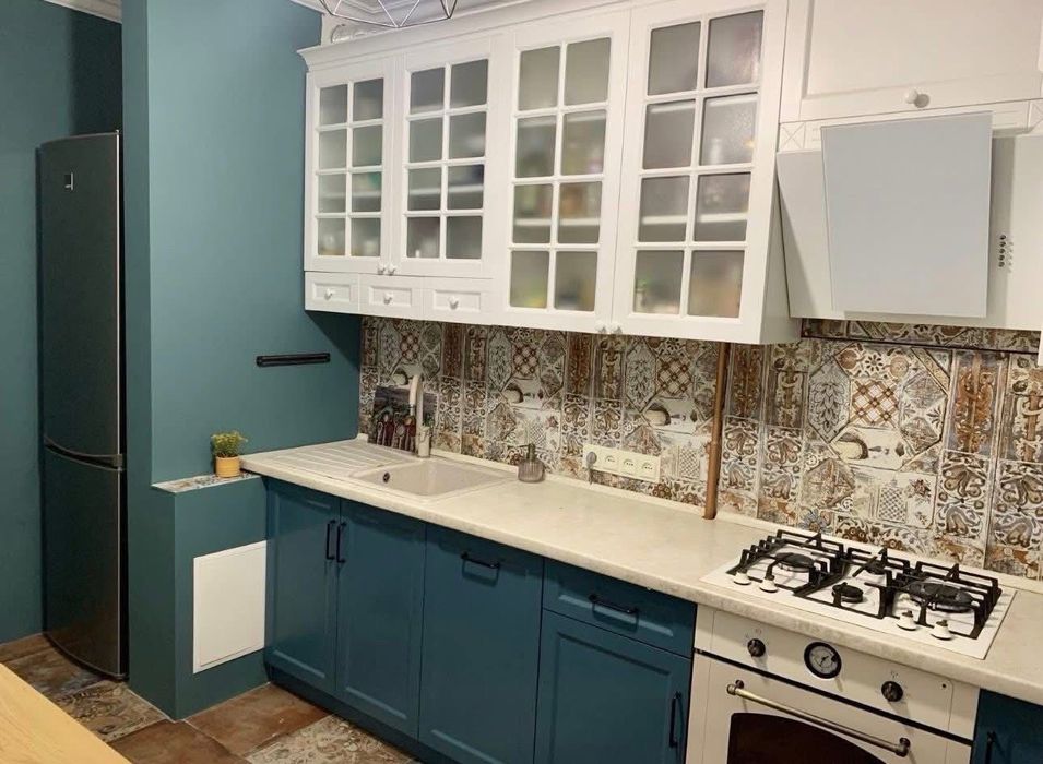 Продам 3 кімнатної квартири Відродження.