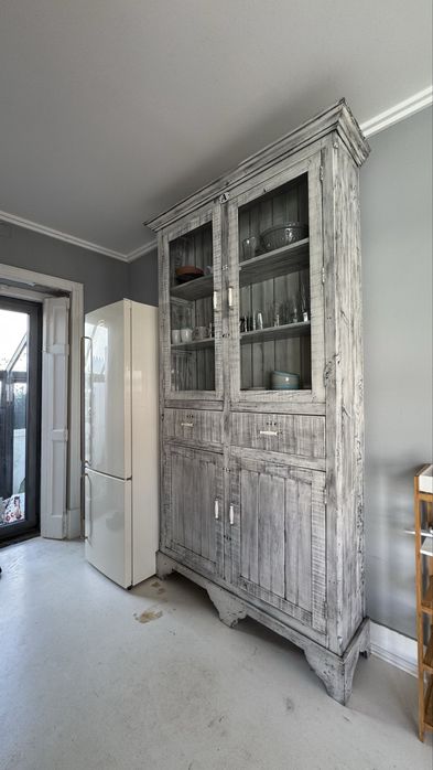 Móvel Louceiro antigo alto madeira recuperado