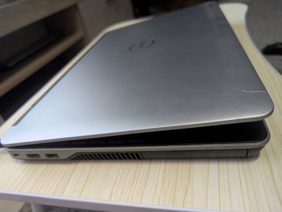 Dell E6540  - HD8790M