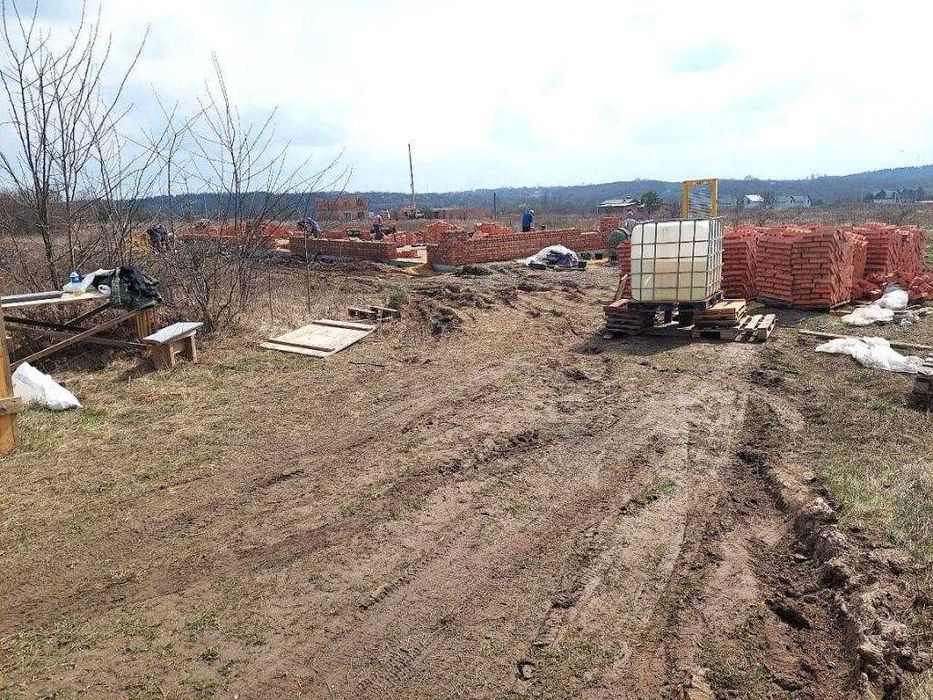 Продам земельну ділянку під забудову в Шкуринцях 5180