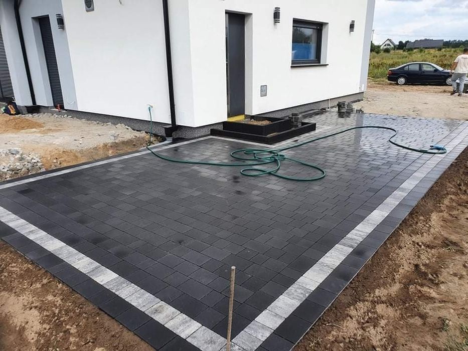 Ukladanie kostki brukowej